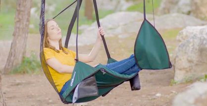 hoverchair_hanging_chair_fits_for_outdoor_adventures